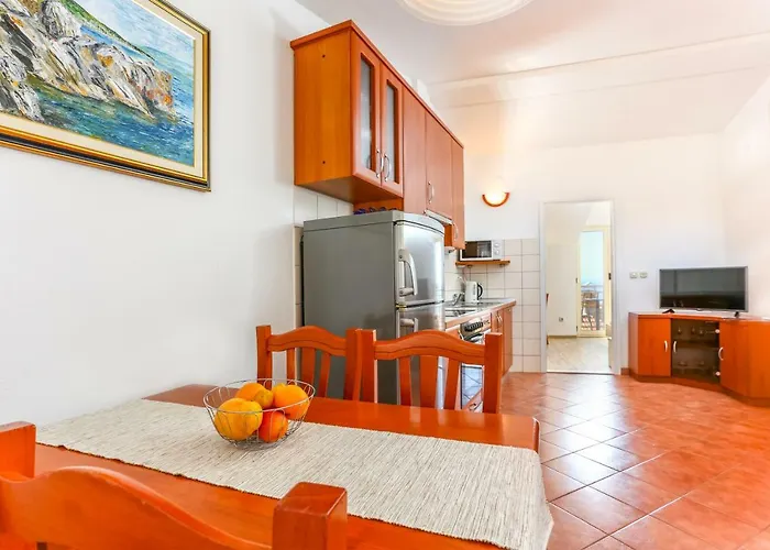 Pina Hvar Seaview Apartmán *